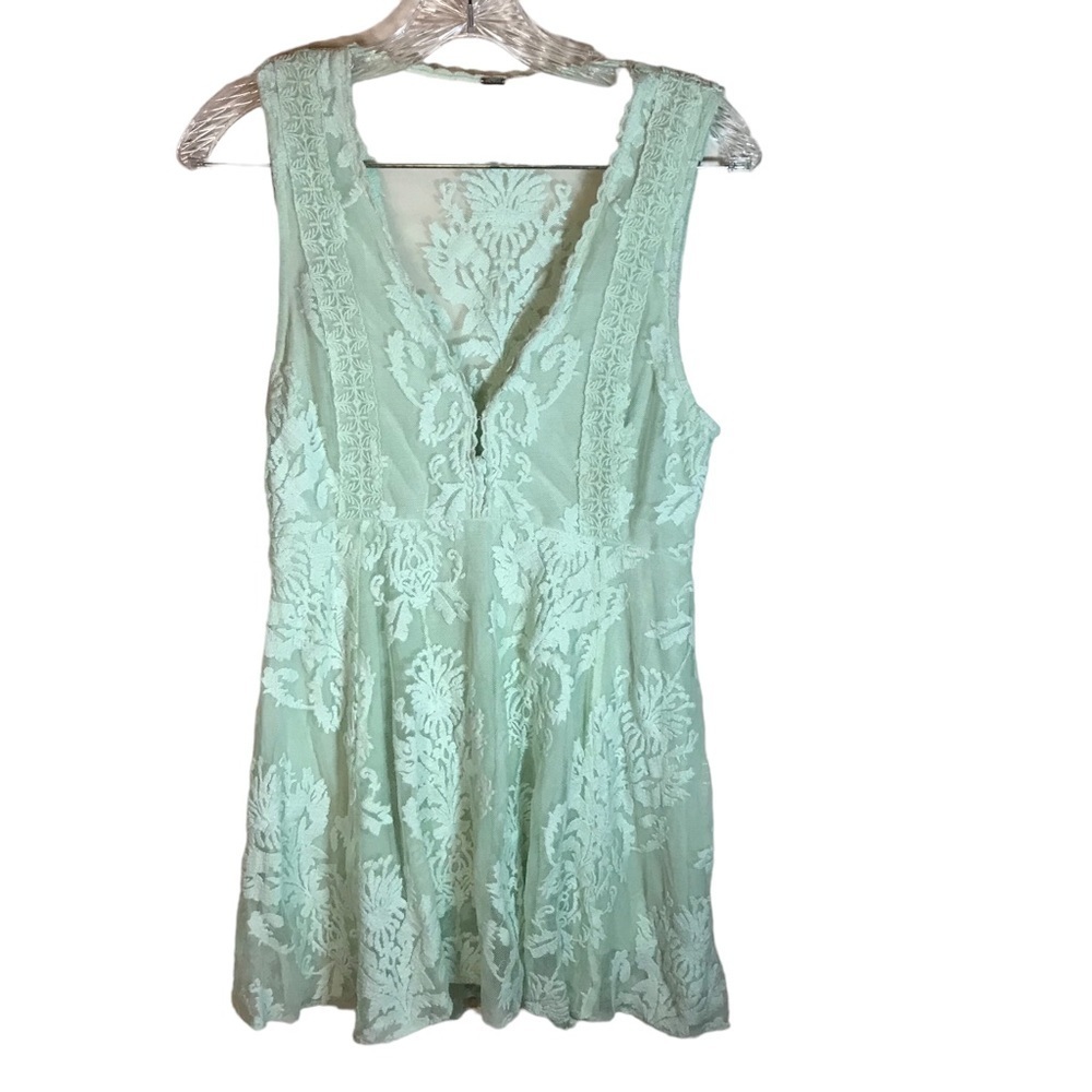 Free people women’s reign over me lace mini dress sz 2 green lined skirt